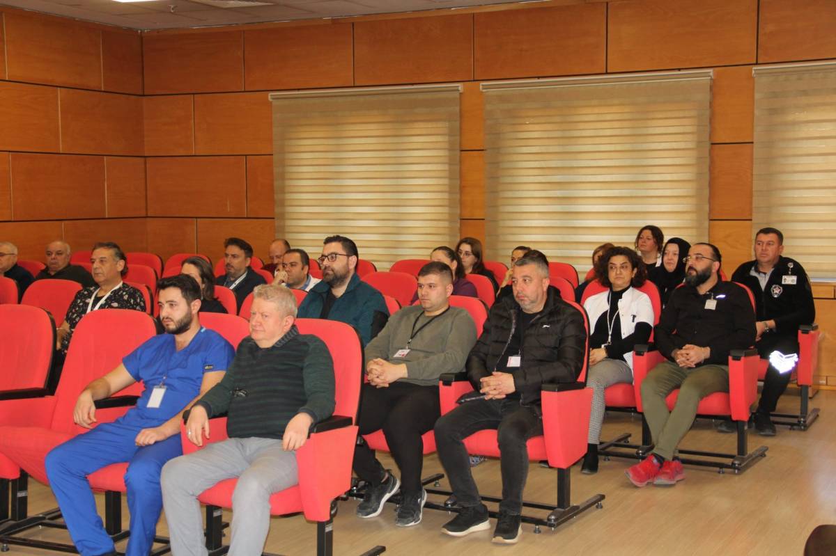 Afyonkarahisar Devlet Hastanesi’nde Çalışan-Yönetim Buluşması Gerçekleştirildi