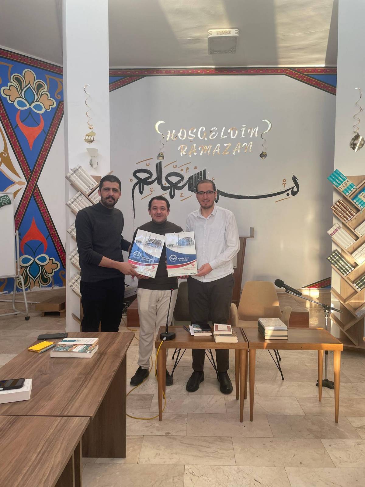 Afyonkarahisar’da Gençlerle “6 Kitap 6 Konu Tahlil Serisi” Programı