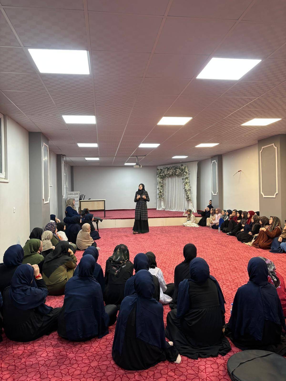 Afyonkarahisar’da Hafızlık Kur’an Kursu Öğrencileriyle İftar Programı Düzenlendi