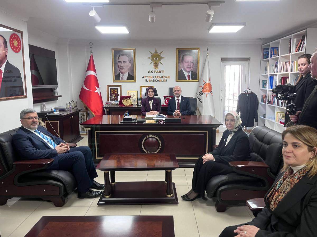 Bakan Göktaş, AK Parti İl Başkanlığını Ziyaret Etti