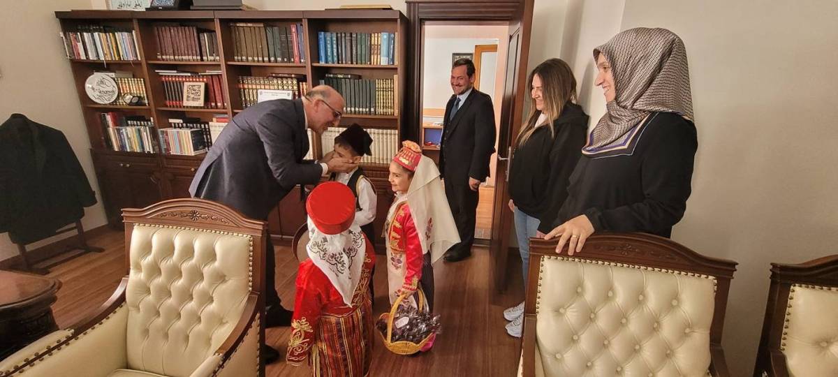 Minik Yüreklerden Gazze’ye Yardım 4-6 Yaş Kur’an Kursu Öğrencilerinden Anlamlı Bağış