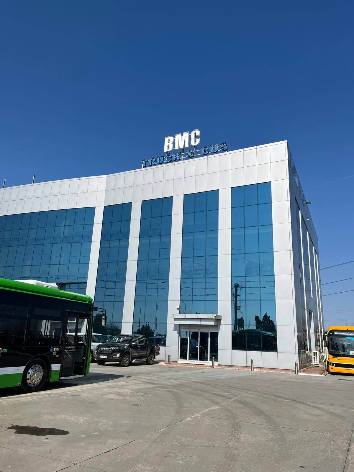 Rahmiye Sare Palalı Teknik Koleji Öğrencileri BMC Motor Fabrikası’nda Staja Başladı