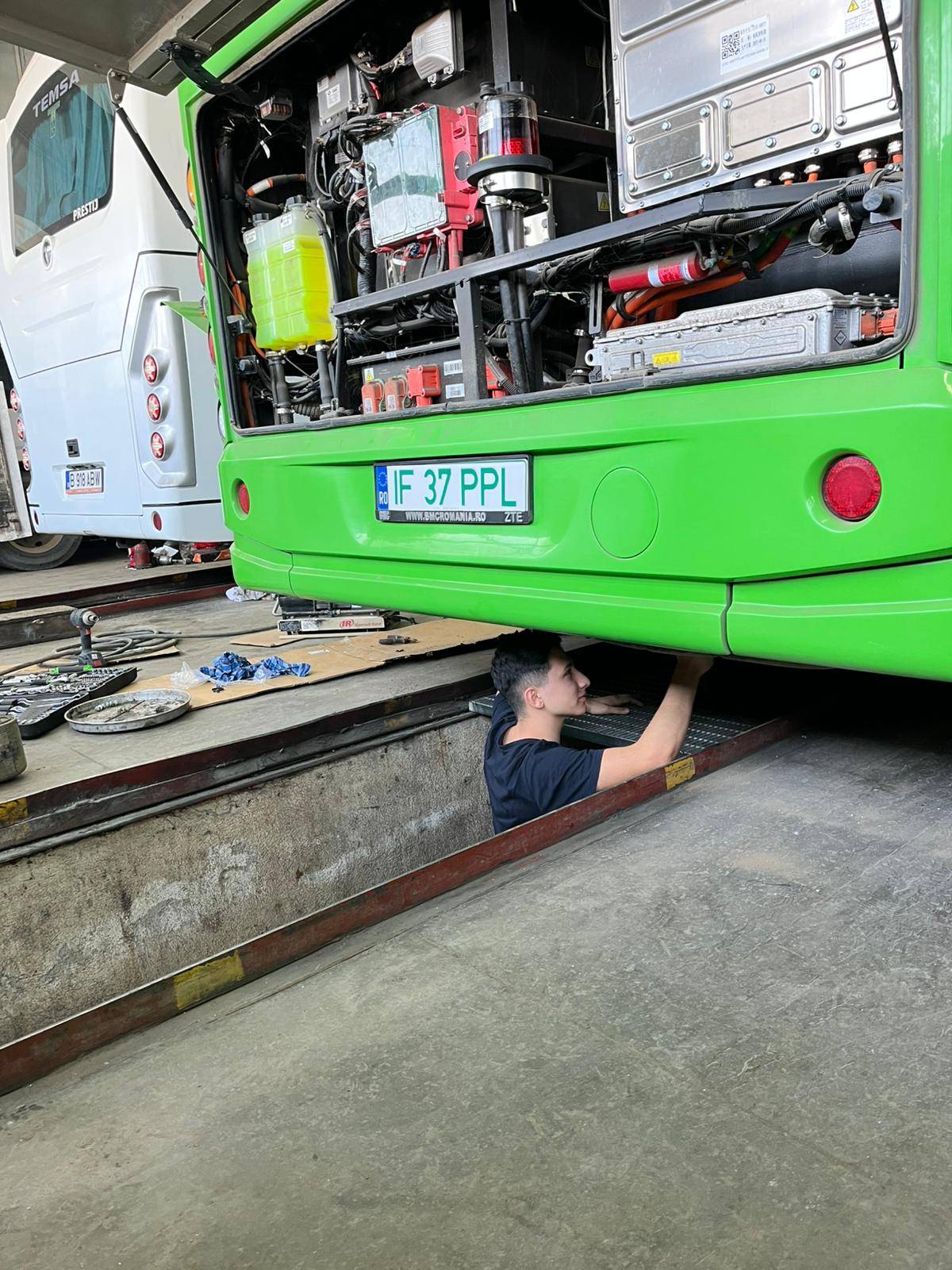 Rahmiye Sare Palalı Teknik Koleji Öğrencileri BMC Motor Fabrikası’nda Staja Başladı