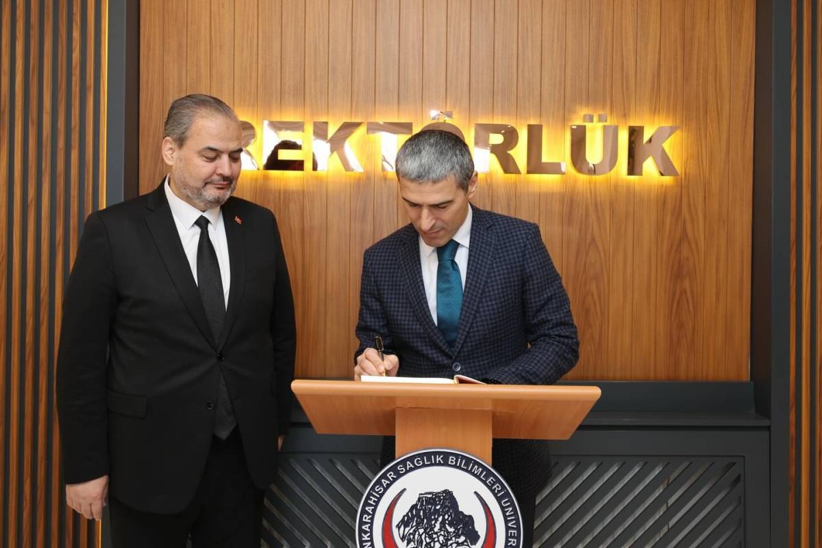 Vali Aktaş, AFSÜ Rektörü Aslan’a İade-i Ziyarette Bulundu