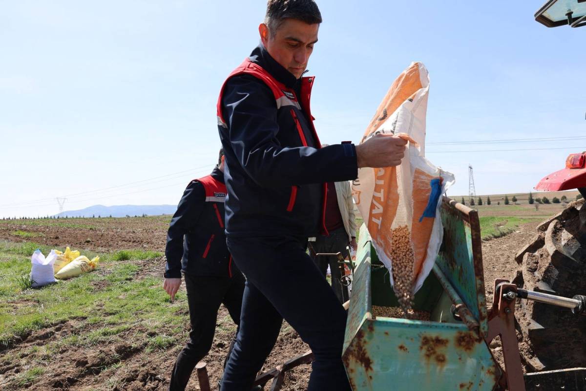 Afyonkarahisar’da “Borsa 20 Nohut Çeşidi” Yaygınlaştırma Projesi Başladı