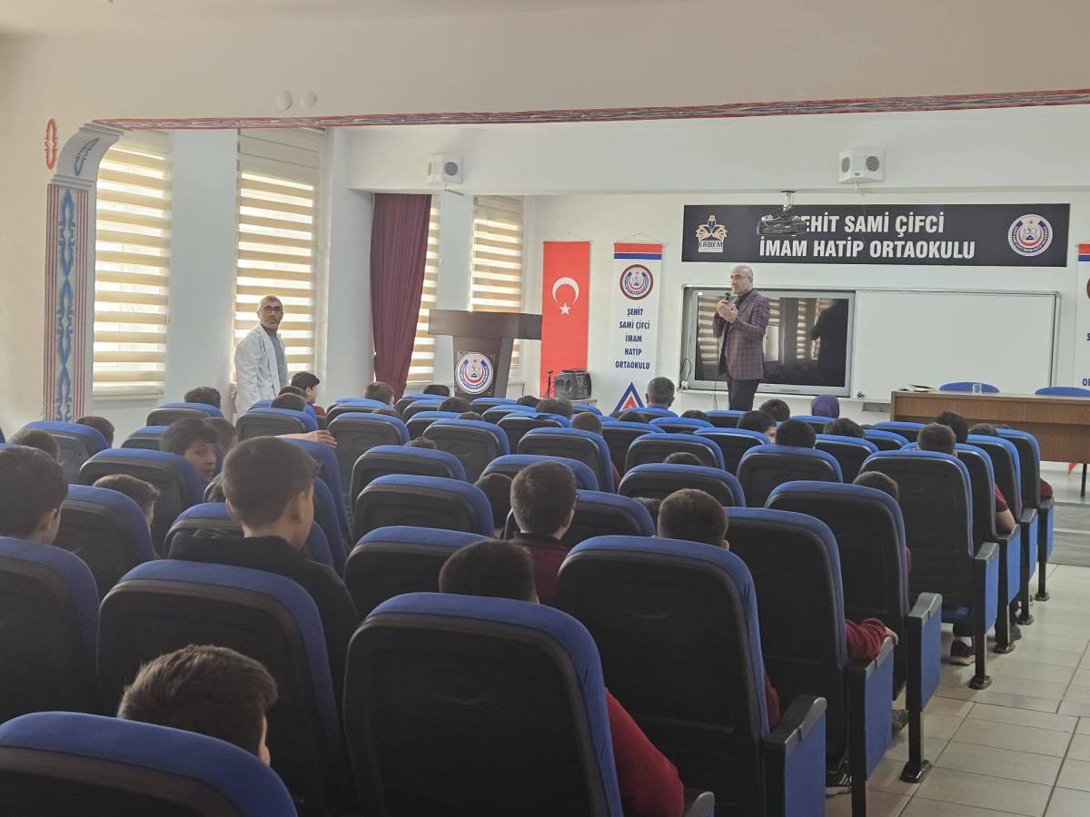Afyonkarahisar’da “Değerler Eğitimi” Seminerleri Öğrencilerle Buluşuyor