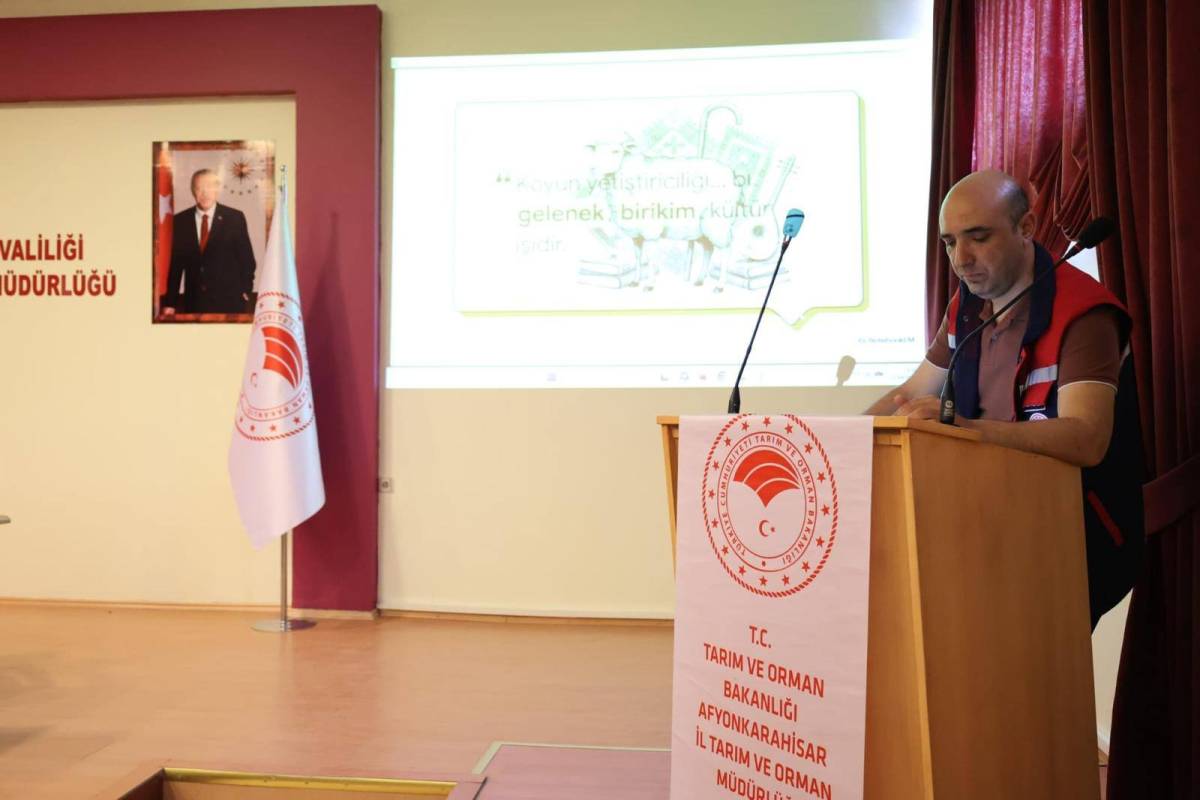 Afyonkarahisar’da Sürü Yönetimi Elemanı Kursu Başladı