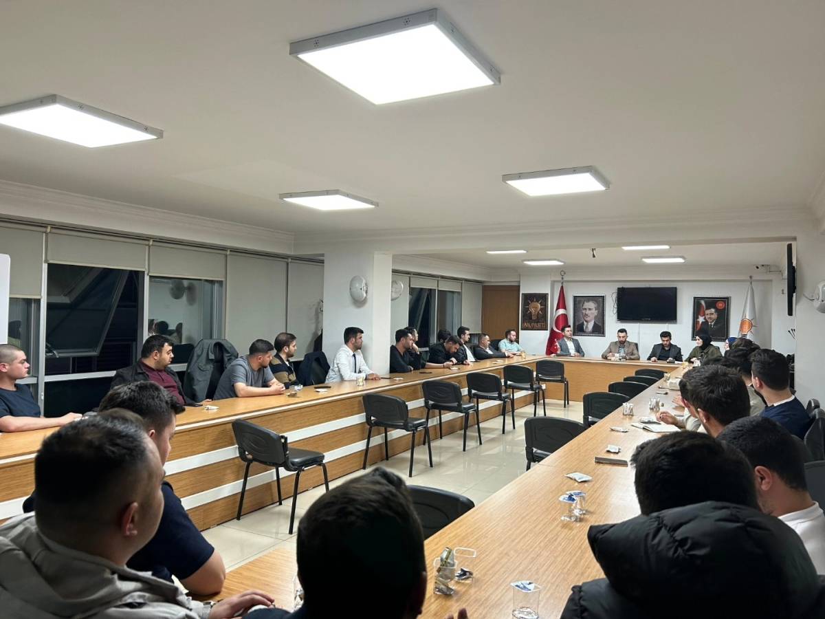 AK Parti Afyonkarahisar Gençlik Kolları Haftalık Toplantısını Gerçekleştirdi