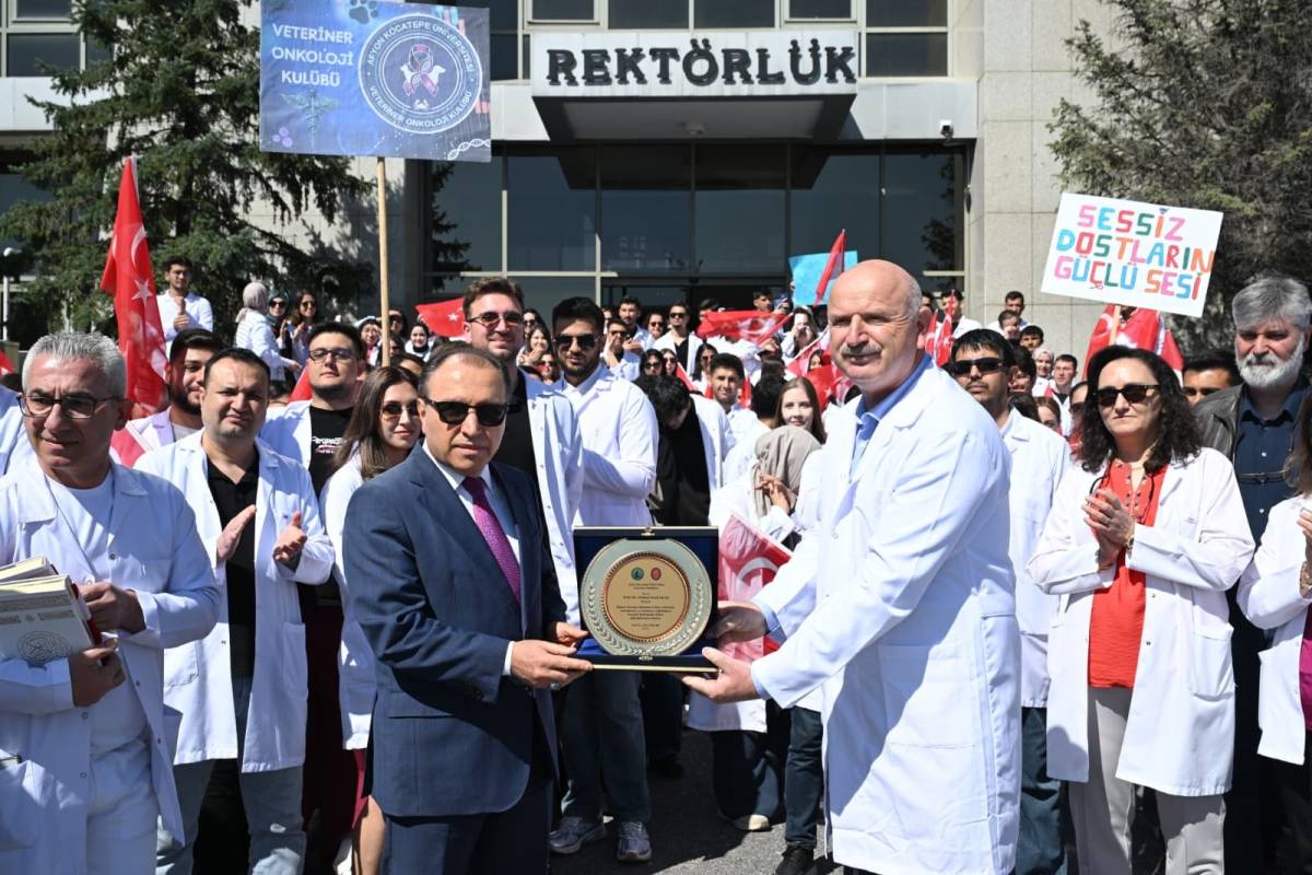 AKÜ’de “Dünya Veteriner Hekimler Günü” Coşkuyla Kutlandı