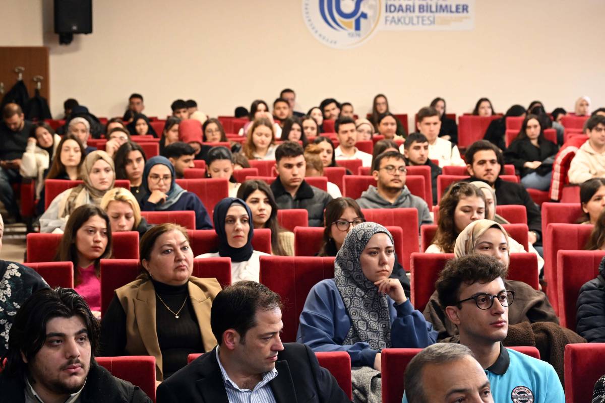 AKÜ’de “İİBF Kariyer Günü”: RSP Teknik Koleji ve Artuk Havacılık Öğrencilerle Buluştu