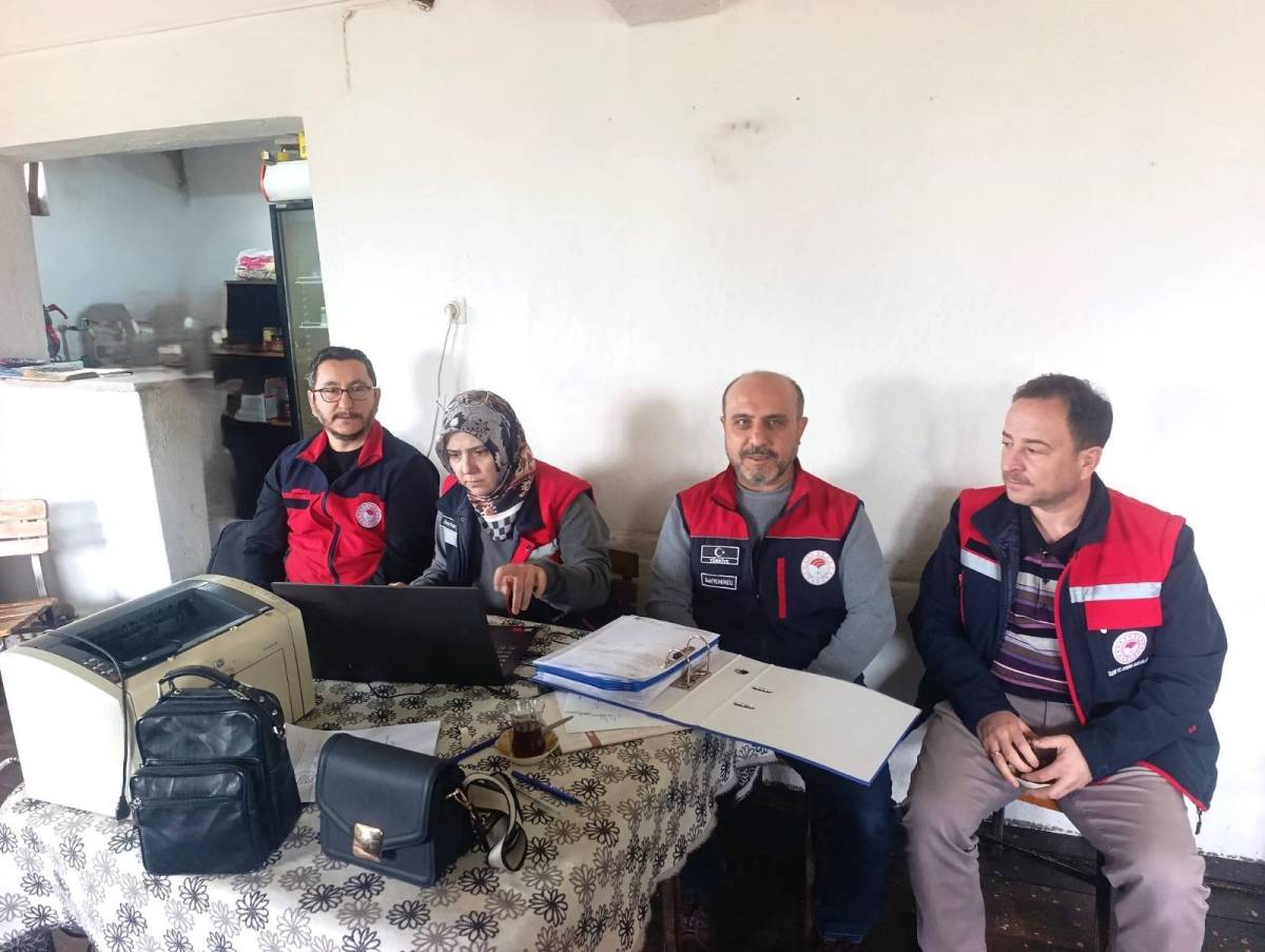 Dinar’da Kooperatifleşme Hamlesi: Bademli ve Yelalan’da Yeni Dönem Başladı