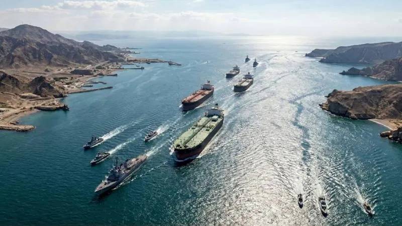 Hürmüz Boğazı’nda Gerilim Tırmanıyor: İsrail Bağlantılı Gemiye İHA Saldırısı!