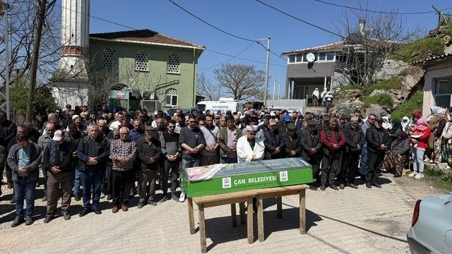 Çanakkale’de Eşi Tarafından Öldürülen Selver Sanlı Son Yolculuğuna Uğurlandı!