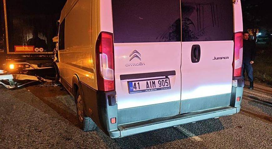 Edirne’de Feci Kaza: Tıra Arkadan Çarpan Panelvanda 1 Ölü, 1 Yaralı