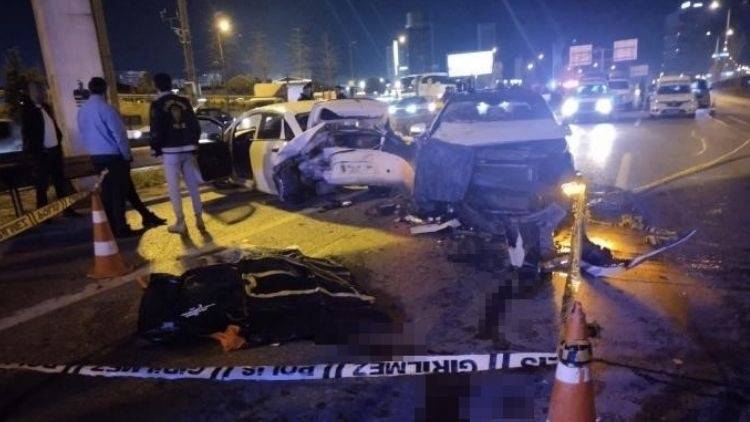 İSTANBUL - Ataşehir'de Aracından İnen Sürücü Otomobilin Çarpması Sonucu Yaşamını Yitirdi!