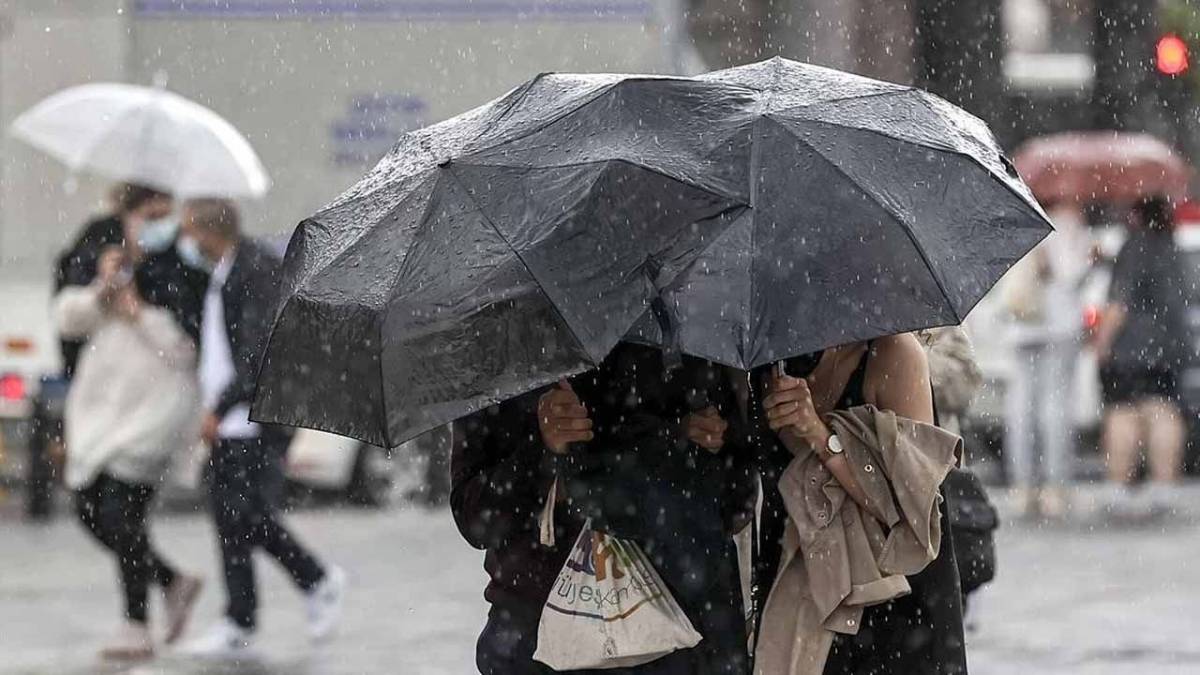SON DAKİKA HAVA DURUMU UYARISI: 1 Mayıs’ta Kuvvetli Sağanak Geliyor!