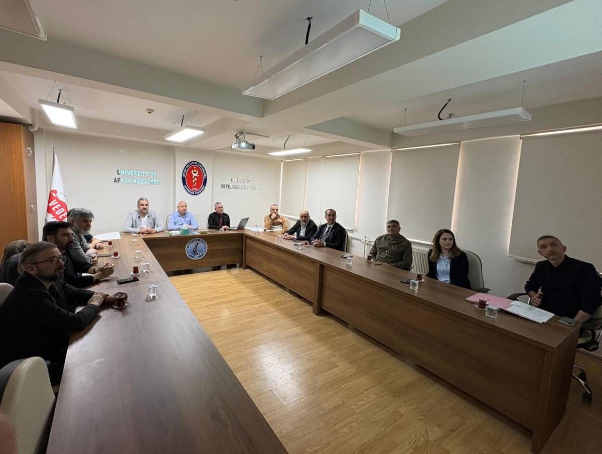 MÜSİAD Afyonkarahisar AKÜ Veteriner Fakültesi Danışma Kurulu Toplantısına Katıldı