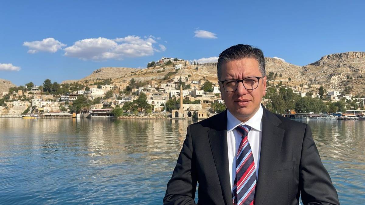 ŞanlıUrfa Halfeti Belediyesi’nde Yolsuzluk Operasyonu: Eski Başkan Dahil 49 Kişi Gözaltında!