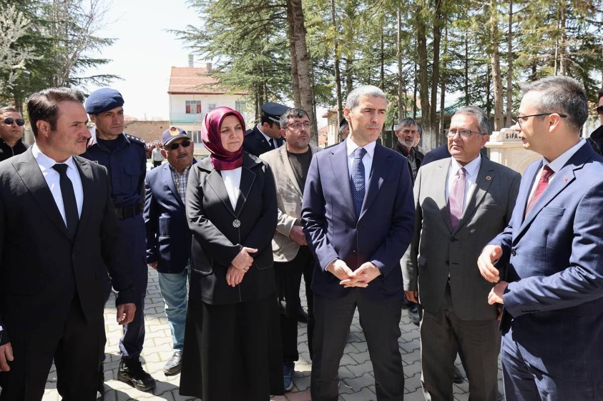 Vali Aktaş’tan Karacaahmet Türbesi’ne Ziyaret
