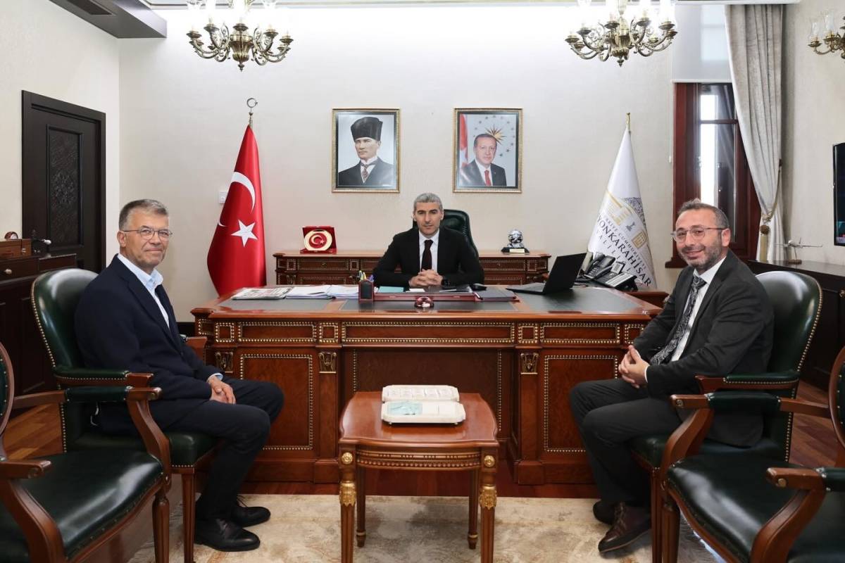 Vali Aktaş’tan Yoğun Ziyaret Trafiği: İş Dünyası ve Sivil Toplumdan Nezaket Ziyaretleri