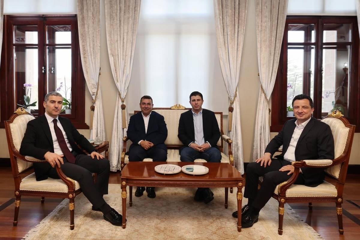 Vali Aktaş’tan Yoğun Ziyaret Trafiği: İş Dünyası ve Sivil Toplumdan Nezaket Ziyaretleri