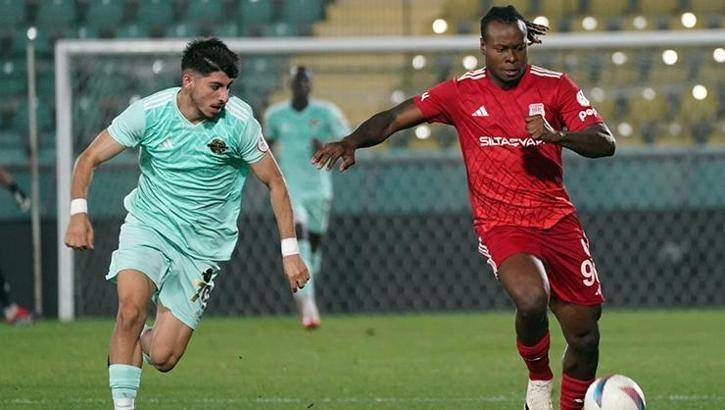Esenler Erokspor - Pendikspor Maçı: Hangi Kanalda, Saat Kaçta? İlk 11'ler!