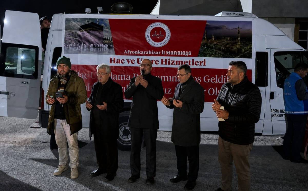 Afyonkarahisar’dan Hacı Adayları Dualarla Kutsal Topraklara Uğurlandı