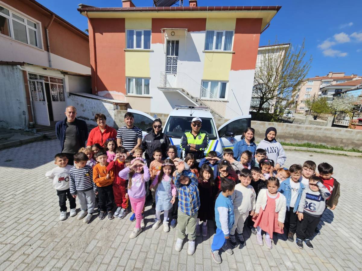 Afyonkarahisar’ın Şuhut İlçesinde Geleceğin Sürücülerine Güvenli Trafik Anlatıldı