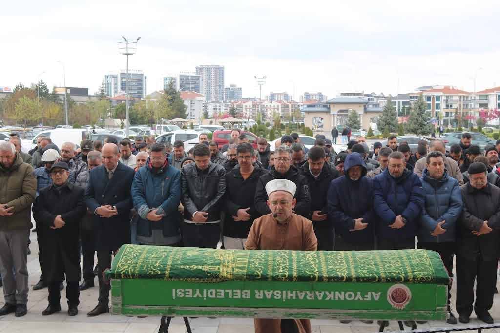 Erdinç Yılmaz Son Yolculuğuna Uğurlandı