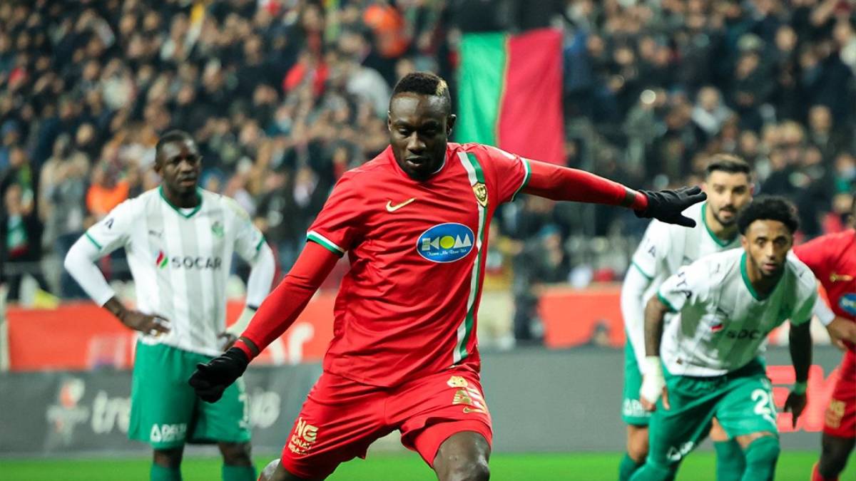 Iğdır FK - Amed SK Maçı Ne Zaman, Hangi Kanalda, Saat Kaçta? İlk 11'ler!